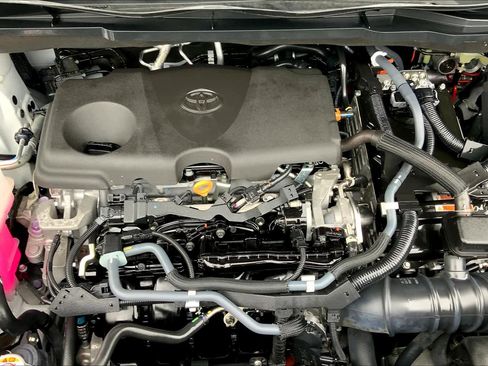 Used 2021 Toyota Sienna LE image 26