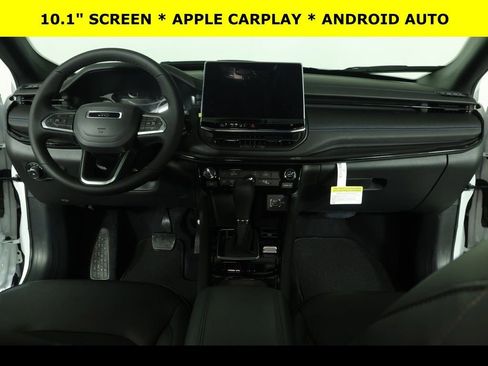 New 2026 Jeep Compass Latitude image 4