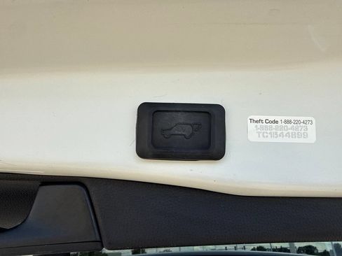 Used 2024 Toyota RAV4 Limited AWD/4WD image 21