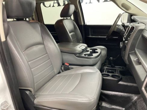 Used 2018 RAM 3500 Tradesman image 22