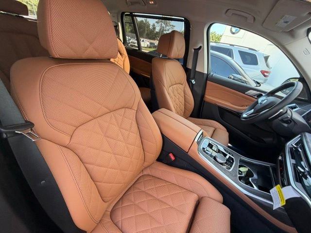 Used 2026 BMW X7 xDrive40i w/ Premium Package AWD/4WD image 30