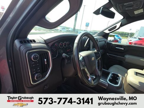 Used 2021 Chevrolet Silverado 1500 LTZ w/ Z71 Off-Road Package AWD/4WD image 15
