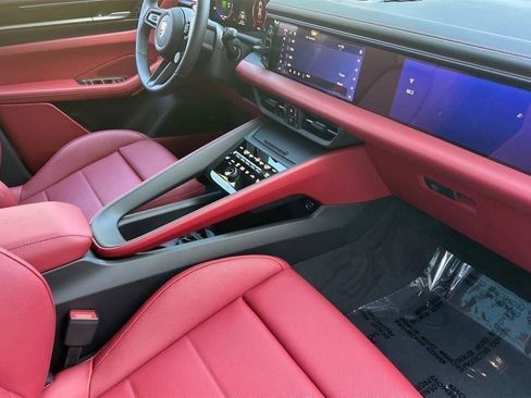 New 2025 Porsche Macan 4S Electric image 79