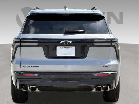 Used 2024 Chevrolet Traverse RS w/ LPO, Floor Liner Package FWD image 24