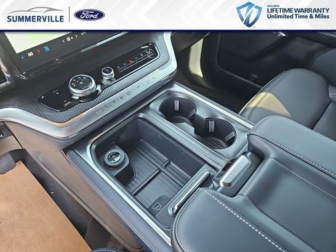 New 2026 Ford Expedition Platinum image 31