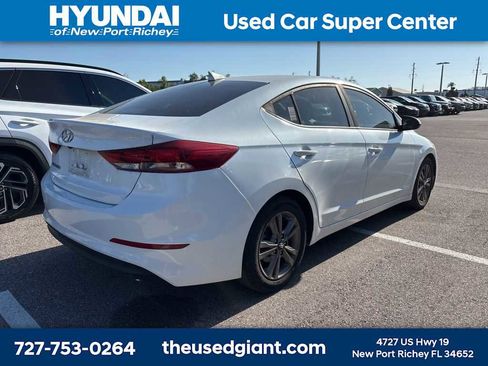 Used 2018 Hyundai Elantra SEL image 3
