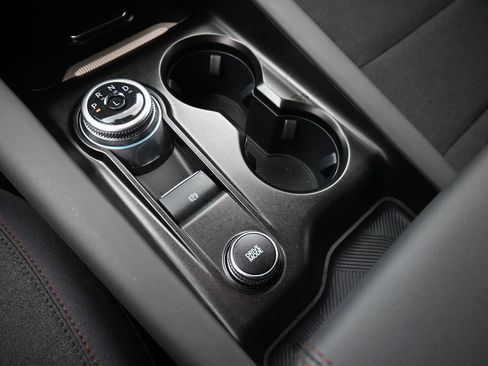 New 2025 Ford Explorer Active image 31