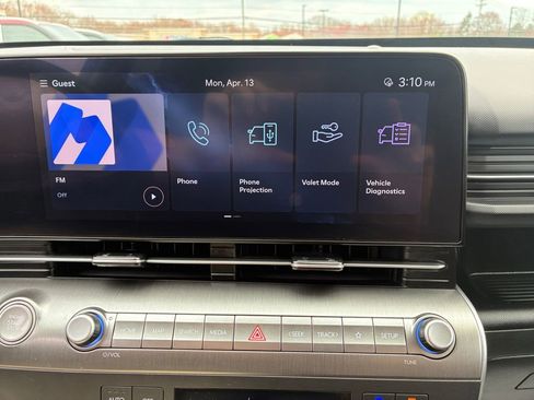 Used 2025 Hyundai Kona SEL AWD/4WD image 21