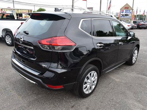 Used 2017 Nissan Rogue S w/ S Appearance Package image 8