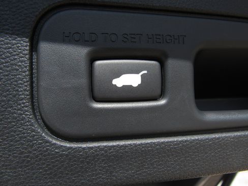 Certified 2025 Acura MDX SH-AWD w/ Technology Package image 14