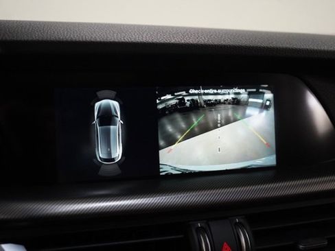 Used 2023 Alfa Romeo Stelvio Veloce image 25