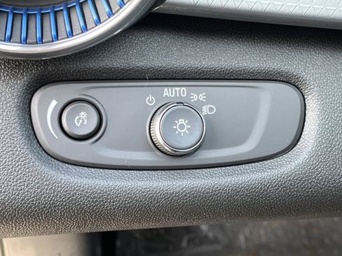 New 2026 Chevrolet Trax LT image 15