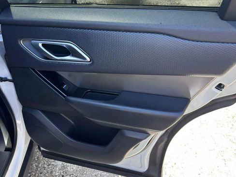 Used 2020 Land Rover Range Rover Velar S AWD/4WD image 16