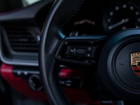 Used 2024 Porsche 911 Carrera 4S image 37