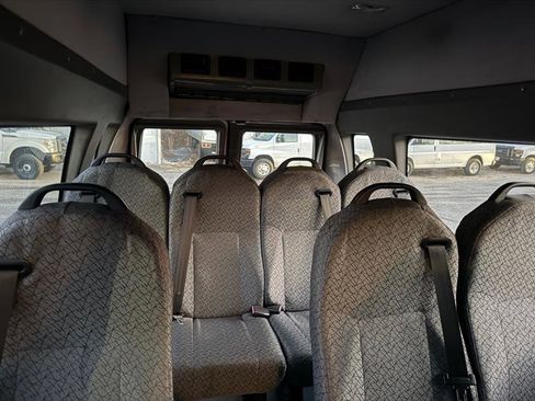 Used 2010 Ford E-250 and Econoline 250 Extended image 23