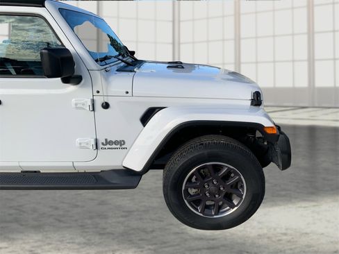 Used 2022 Jeep Gladiator Overland w/ Popular Equipment Package image 21