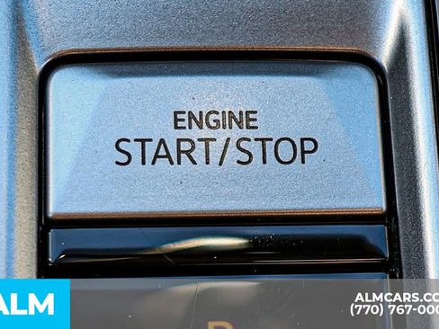 Used 2025 Volkswagen Atlas SE image 46