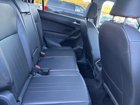 Used 2024 Volkswagen Tiguan Wolfsburg Edition image 12