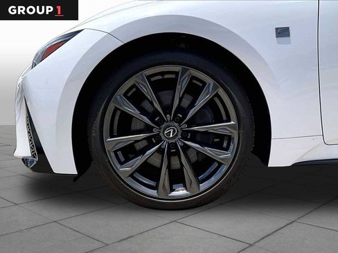 Used 2025 Lexus IS 350 F Sport RWD image 10