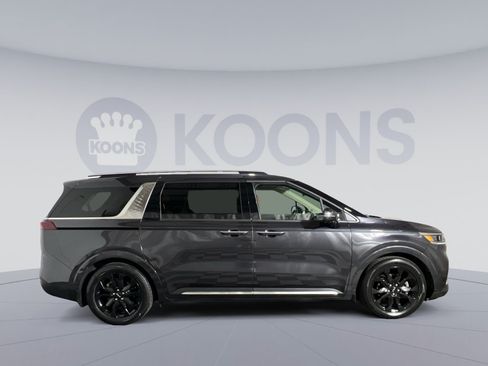 Used 2024 Kia Carnival SX FWD image 8