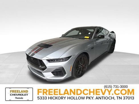 Used 2025 Ford Mustang GT Premium w/ GT Performance Package image 5