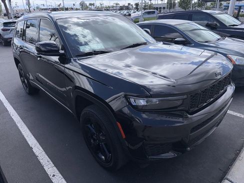 Used 2023 Jeep Grand Cherokee L Laredo image 22