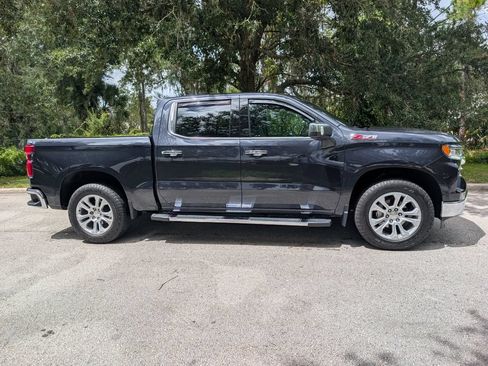 Used 2022 Chevrolet Silverado 1500 LTZ w/ Technology Package AWD/4WD image 10