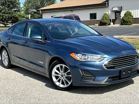 Used 2019 Ford Fusion SE image 38