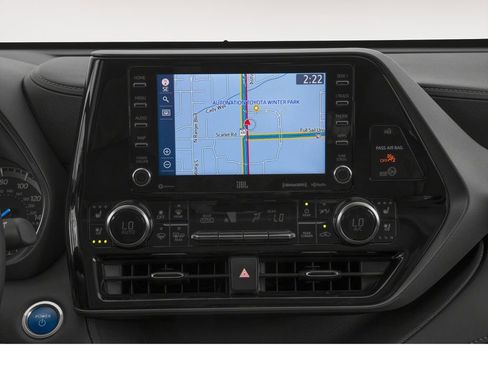 Used 2021 Toyota Highlander Limited image 11