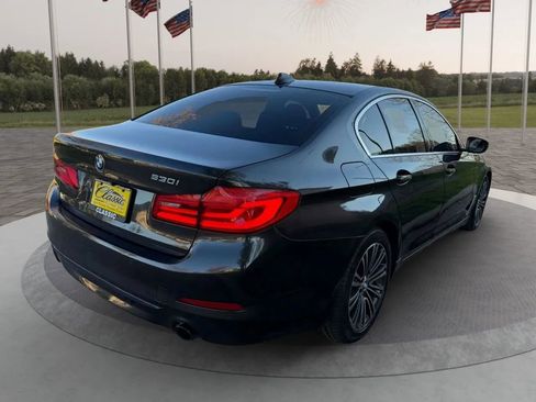 Used 2018 BMW 530i w/ Premium Package image 5