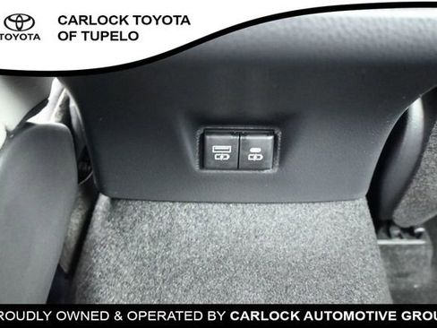 Used 2026 Toyota Camry SE FWD image 27