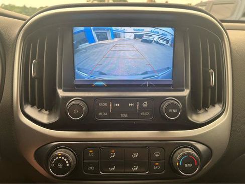 Used 2018 Chevrolet Colorado LT AWD/4WD image 22