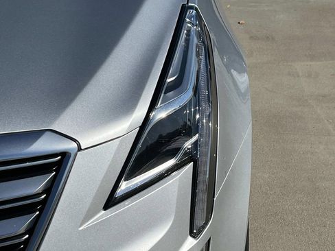 Used 2019 Cadillac XT5 Premium Luxury image 9