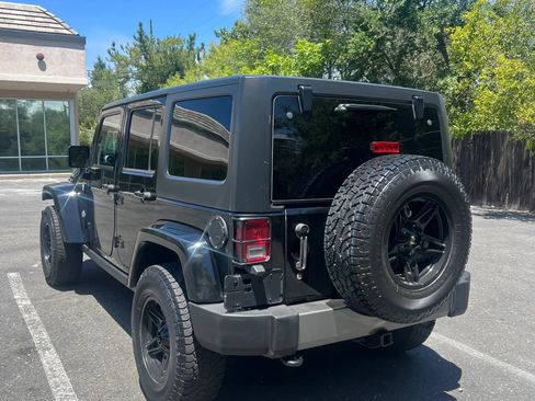 Used 2015 Jeep Wrangler Unlimited Sport AWD/4WD image 8