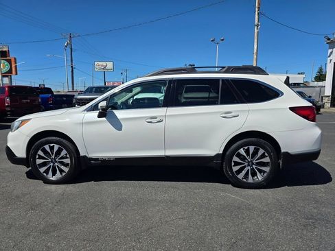 Used 2017 Subaru Outback 2.5i Limited AWD/4WD image 9