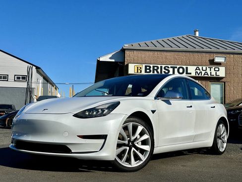 Used 2020 Tesla Model 3 Standard Range Plus image 1
