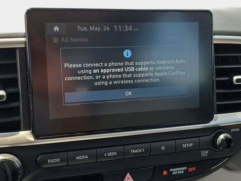 Used 2025 Hyundai Venue SEL FWD image 24