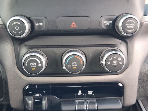 Used 2022 RAM 1500 Big Horn RWD image 21