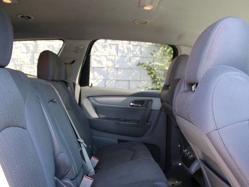 Used 2015 Chevrolet Traverse LS image 14