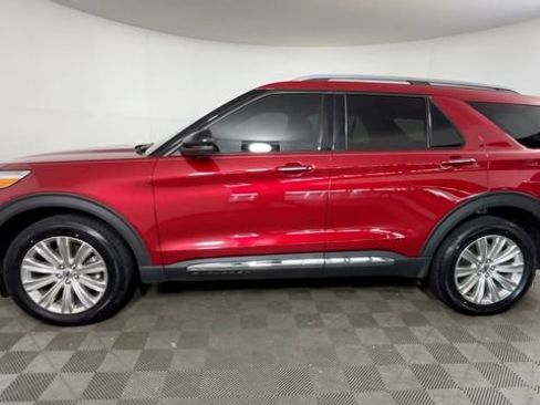 Used 2021 Ford Explorer Limited w/ Hybrid Equipment Group 310A AWD/4WD image 12