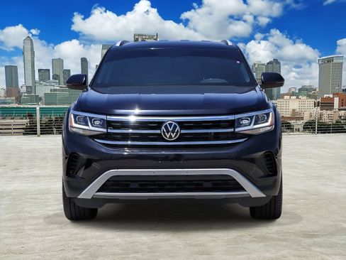 Certified 2020 Volkswagen Atlas Cross Sport SE FWD image 2