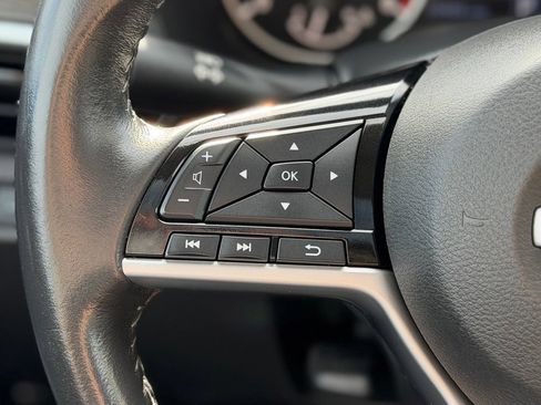 Used 2024 Nissan Altima 2.5 SV w/ SV Premium Package AWD/4WD image 11