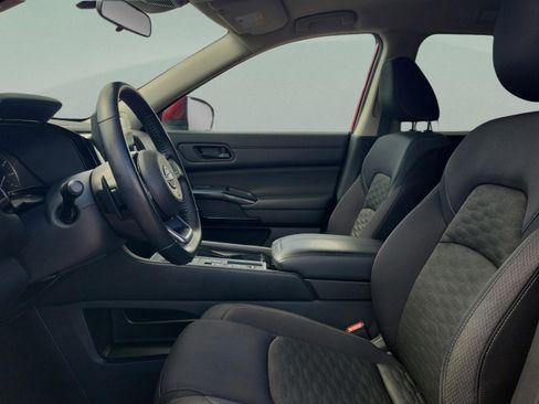 Certified 2023 Nissan Pathfinder SV image 24