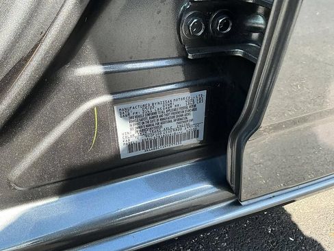 Used 2022 Nissan Sentra SV w/ SV Premium Package FWD image 34
