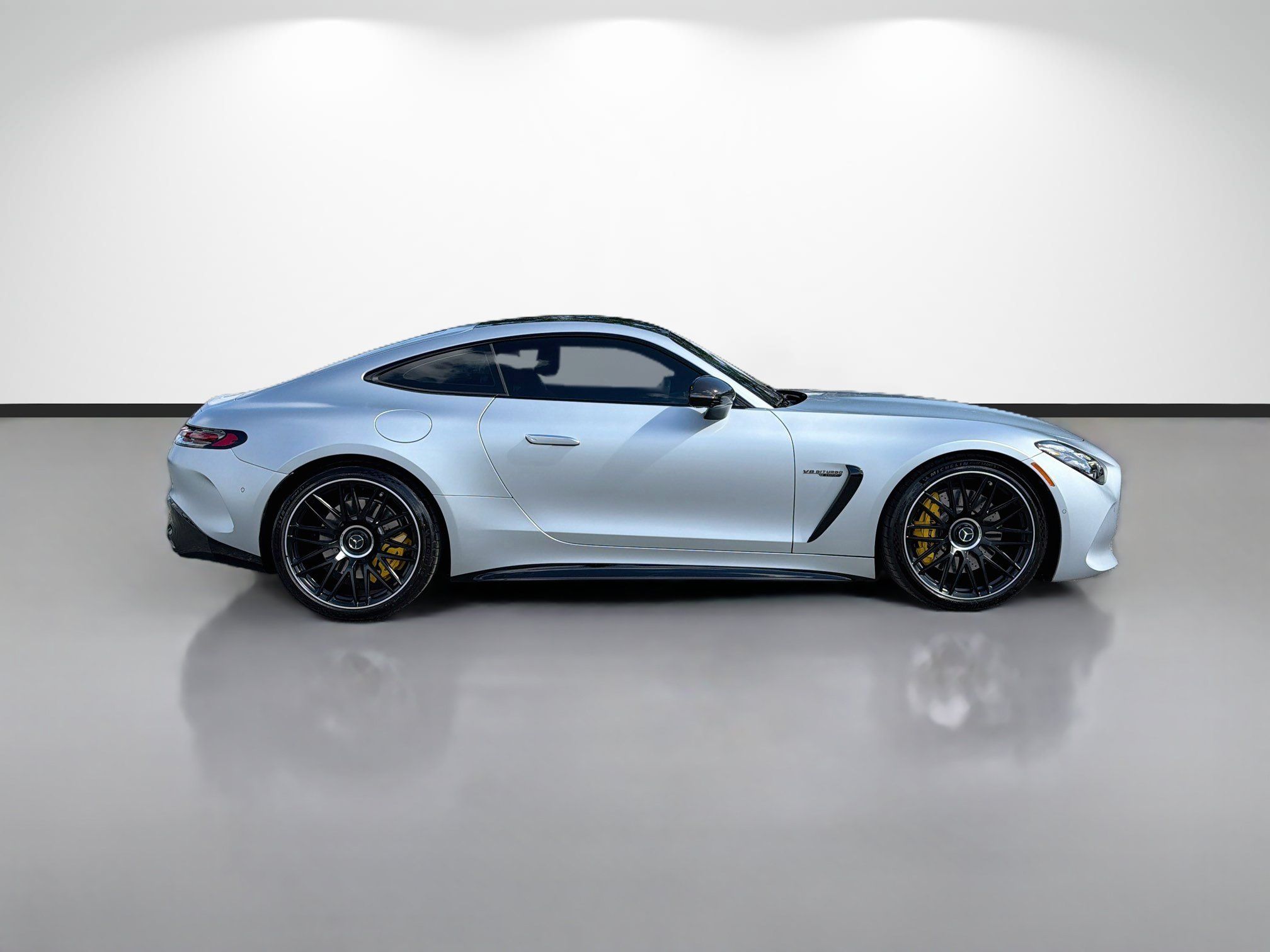 Used 2025 Mercedes-Benz AMG GT 63 image 2