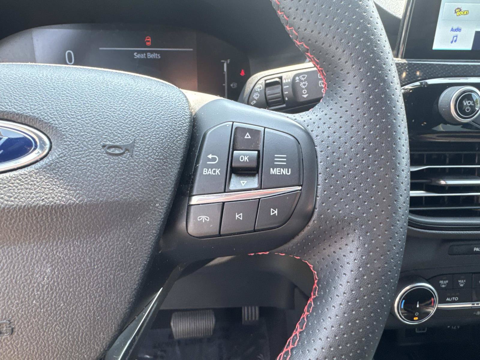 Used 2025 Ford Escape ST-Line FWD image 23