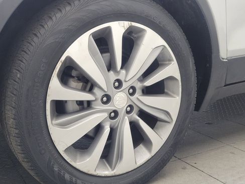 Used 2018 Buick Encore Preferred FWD image 31