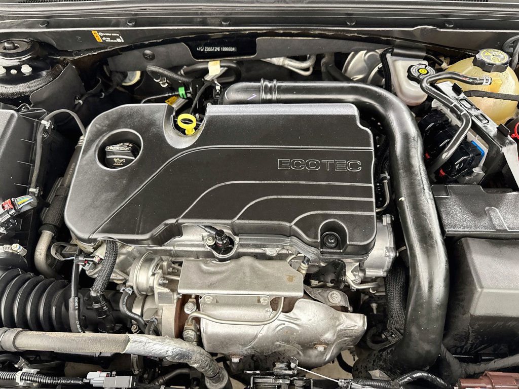 Used 2022 Chevrolet Malibu LS FWD image 37