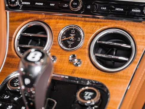 Used 2026 Bentley Continental GT AWD/4WD image 33