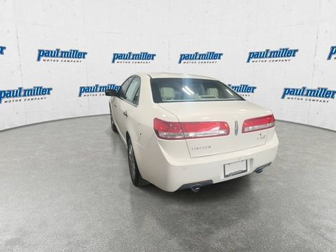 Used 2012 Lincoln MKZ FWD image 9